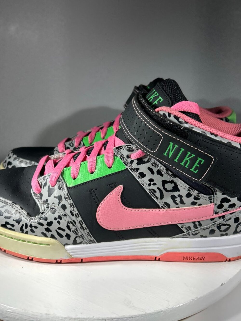 Nike Air Mogan 2 Mid Leopard Cheetah Shoes Womens 10.5 Black Pink 407479-062